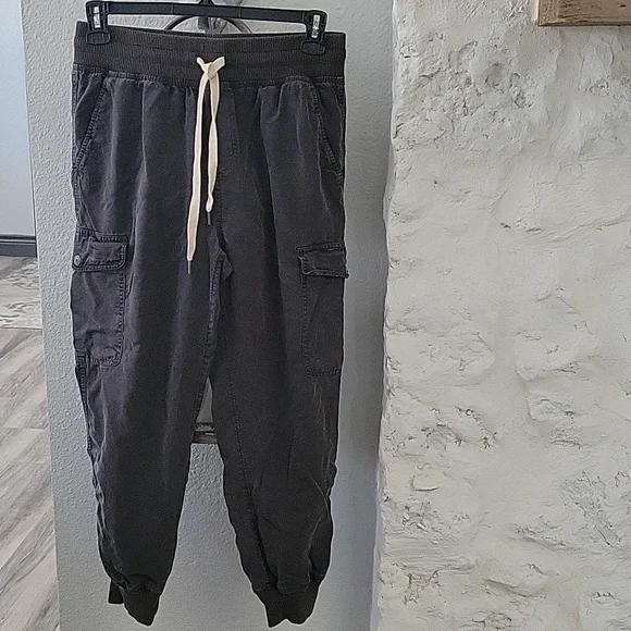 Aerie Cargo Pants - Picture 1 of 5
